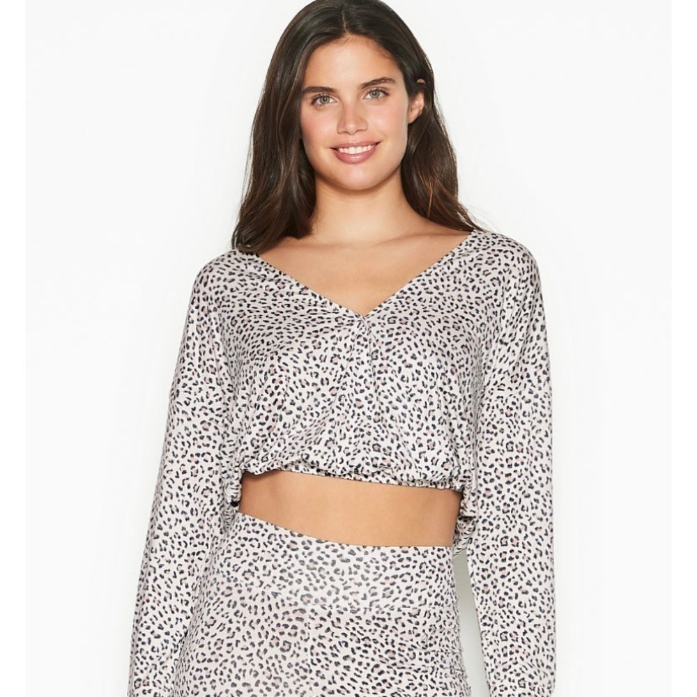 Victoria’s Secret Heavenly Long Sleeve Leopard Top